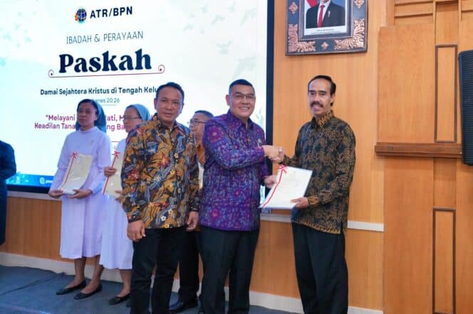 Berdiri Sejak 1853, Gereja di Kudus Ini Akhirnya Terima Sertifikat dari Wamen ATR/BPN