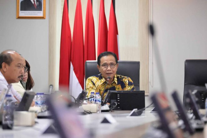 
					Sekjen Kementerian ATR/BPN Buka Rapat Evaluasi Proyek ILASP: Tekankan Pentingnya Efisiensi dan Akuntabilitas Anggaran