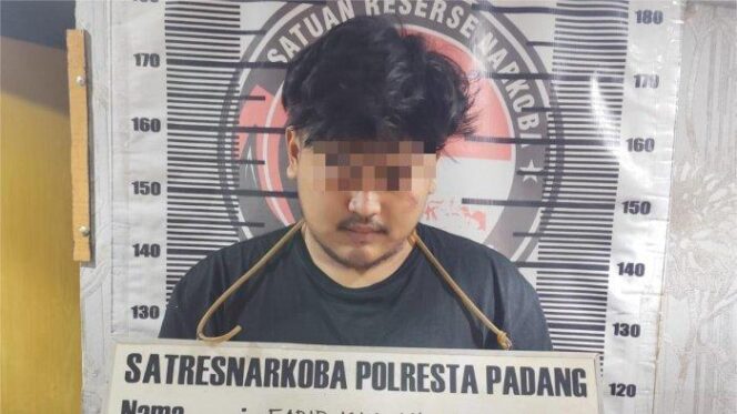 
					Polisi Sita 12 Paket Sabu dari Pria 40 Tahun di Padang