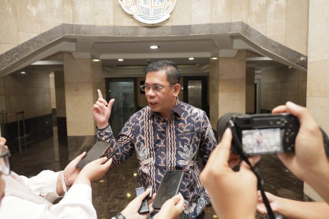 
					Isu Jual Pulau Hoaks, ATR/BPN Pastikan Tak Ada Dasar Hukum Privatisasi Pulau
