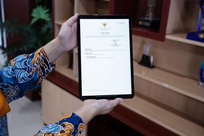 
					Sertifikat Elektronik Diterapkan Bertahap, Sertifikat Tanah Lama Tetap Berlaku