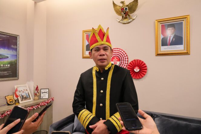 
					Kementerian ATR/BPN Hadirkan Konsep “Tanah Bersertifikat, Negeri Berdaulat” di Karnaval HUT ke-80 RI
