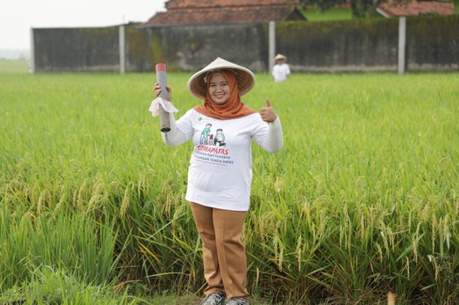 
					Lewat GEMAPATAS, ATR/BPN Ajak Warga Pasang Patok Batas Tanah demi Lindungi Aset