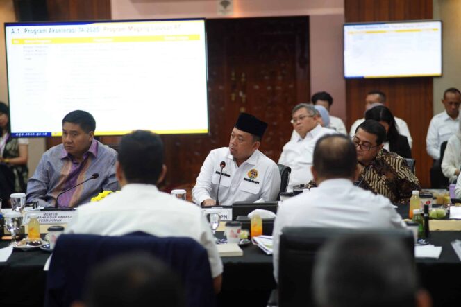 
					Percepat Perizinan Usaha, Menteri ATR/BPN Nusron Targetkan Digitalisasi 300 RDTR pada 2026