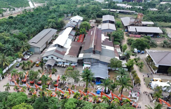 
					Prabowo Serahkan Barang Rampasan Negara kepada PT Timah Tbk, Menteri Nusron Turut Mendampingi