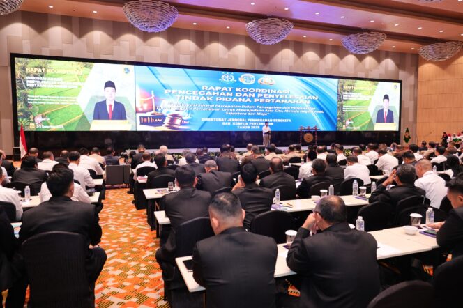 
					Menteri Nusron Tegaskan Perang Terpadu Lawan Mafia Tanah: ATR/BPN dan APH Perkuat Barisan