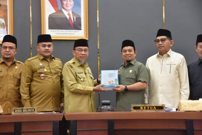 
					Rapor Hijau 2025, Padang Jadi Kota Terbersih Sumatera