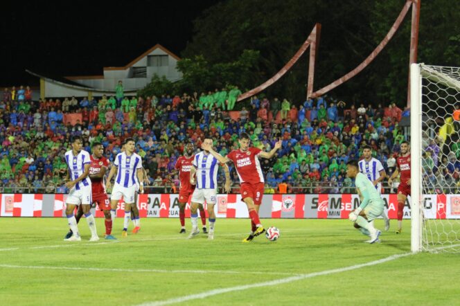 
					Kembali Kalah, Semen Padang Tertahan di Zona Degradasi